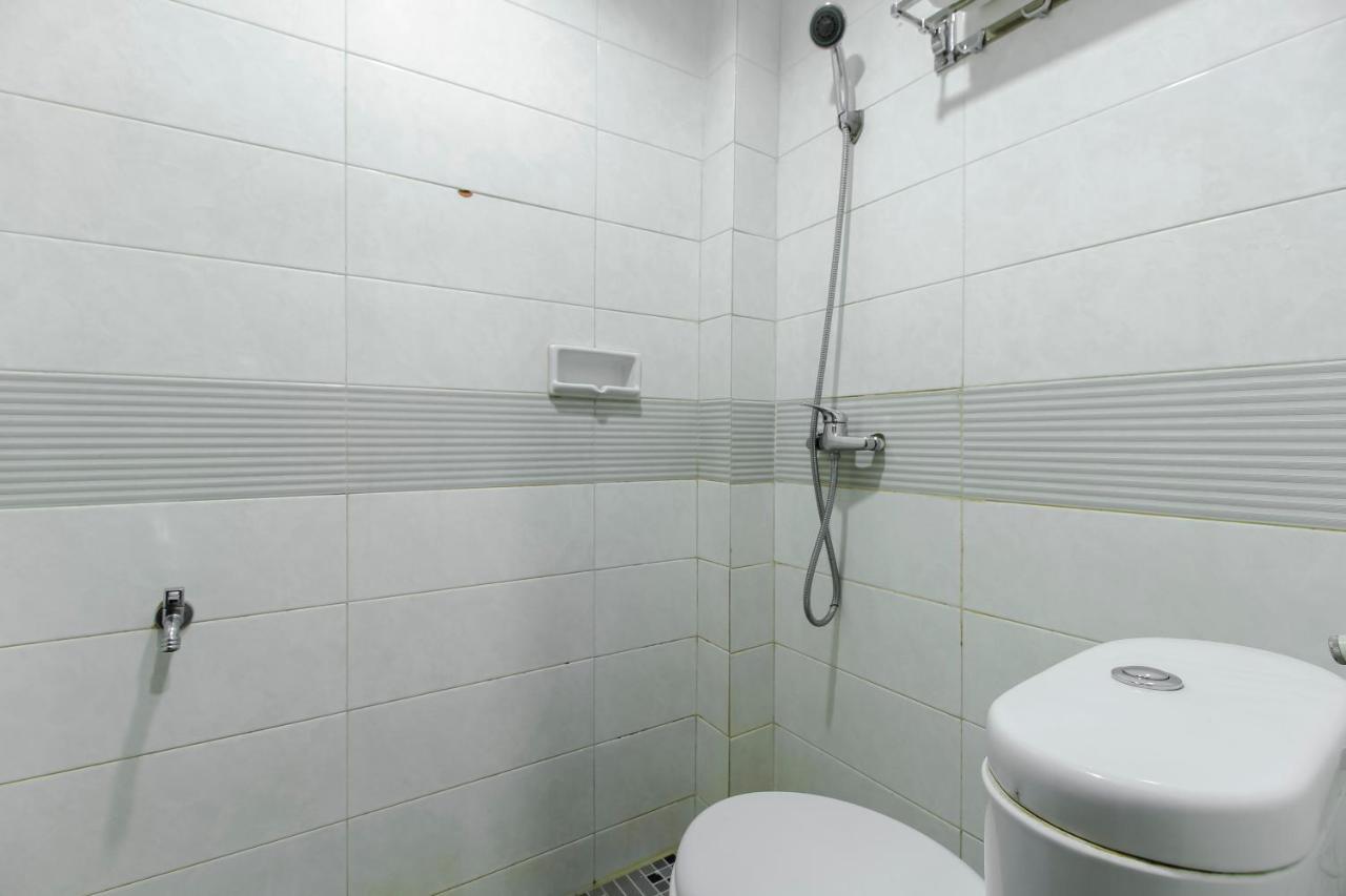 Reddoorz Plus Syariah @ Jalan Sriwijaya Medan Exterior photo