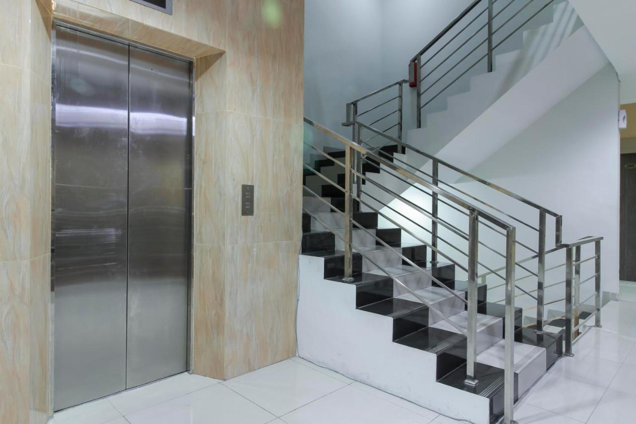 Reddoorz Plus Syariah @ Jalan Sriwijaya Medan Exterior photo